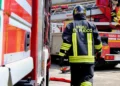 Condominio nel rione Librino di Catania incendio al vano contatori elettrici