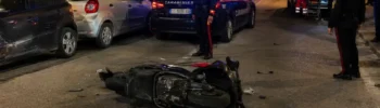 Intervento dei carabinieri dopo l’incidente avvenuto in Corso Italia a Ragusa durante la notte.