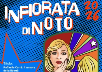 Tappeto floreale dell'Infiorata di Noto in via Nicolaci durante l'edizione 2026