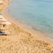 Spiaggia di Marina di Ragusa con mare limpido e sabbia dorata, estate 2026
