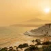 Cielo lattiginoso e caldo in Sicilia per l'arrivo dell'anticiclone africano e della sabbia del deserto