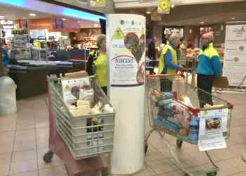 Volontari Misericordia Modica raccolta alimentare Conad Le Liccumie