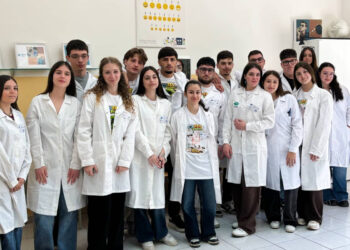 Modica gara ottica 2026 studenti laboratorio scuola Grimaldi