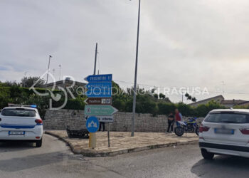 Modica incidente moto vicino al ponte Guerrieri con traffico rallentato
