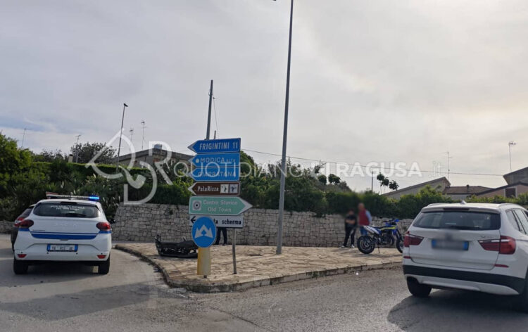 Modica incidente moto vicino al ponte Guerrieri con traffico rallentato