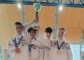 Atleti della Scherma Modica Under 14 con trofei ai campionati regionali