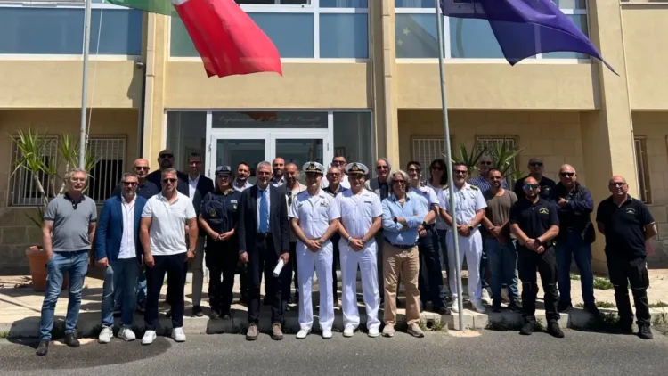 Incontro nella Capitaneria di Porto di Pozzallo sulla sicurezza delle spiagge per l’estate 2026
