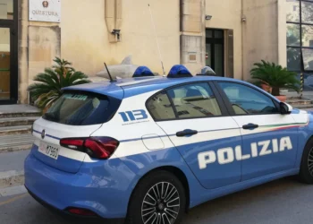 Polizia di Stato a Ragusa accompagna un 37enne in custodia