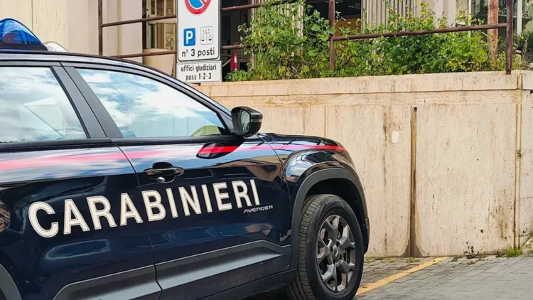 Carabinieri impegnati in controlli tra Ragusa e Pozzallo nell’ambito di indagini su stalking e violenze