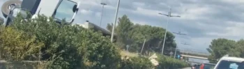 Camion ribaltato sulla SP25 a Ragusa con intervento dei soccorsi