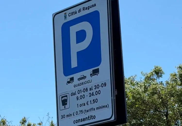 Parcheggi Marina di Ragusa piazza Padre Pio sosta a pagamento