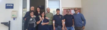 Agenti della Polizia di Stato durante la donazione di sangue a Monterosso Almo