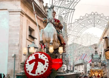 Preparativi festa San Giorgio Ragusa circolo conversazione eventi patrono