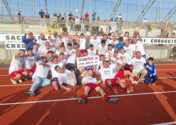 Scicli play-out Promozione Frigintini Calcio in campo durante la partita