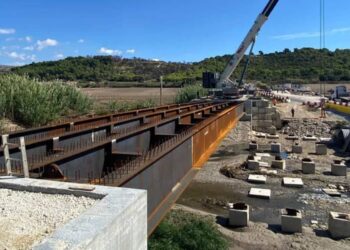 Infrastruttura del Vittoria ponte Ippari lungo la viabilità provinciale tra Vittoria e Scoglitti
