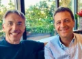 "Gianni Occhipinti insieme a Nino Minardo durante un incontro dopo l'elezione alla presidenza di Federalberghi Ragusa."
