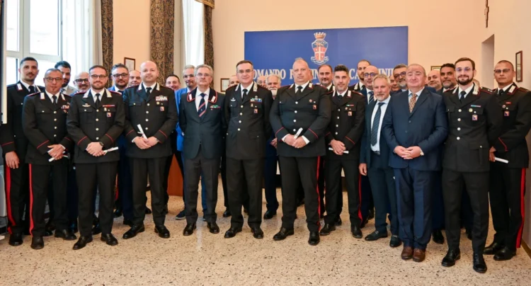 Carabinieri Ragusa consegnati encomi