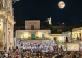 Concerto del Teatro Massimo Bellini in piazza Duomo a Chiaramonte Gulfi