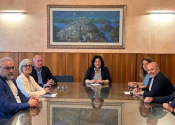 Delegazione di Confcommercio incontra la presidente del Libero Consorzio di Ragusa Maria Rita Schembari