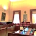 Sala consiliare di Comiso con incontro tra Comune e Questura sulla sicurezza