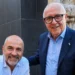 Angelo Aliquò insieme a un interlocutore durante la presentazione del libro a Ragusa nell'ambito della rassegna EXTRA VOLUME
