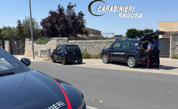 Controlli dei Carabinieri su monopattini e minicar a Ragusa