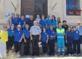 Volontari della Misericordia di Modica con il Correttore Nazionale Franco Agostinelli davanti alla sede associativa