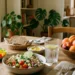 dieta di giugno con frutta fresca e corretta idratazione