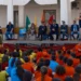 Bambini del Grest Salesiano di Ragusa partecipano all'incontro con istituzioni e forze dell'ordine durante la Piazza della Legalità.