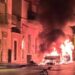 Incendio auto ad Acate in corso Indipendenza: coinvolte due vetture, indagini dei carabinieri sull’ipotesi di rogo doloso