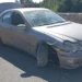 Mercedes incidentata sulla SP 60 tra Santa Croce Camerina e Ragusa con evidenti danni alla parte anteriore dopo lo schianto contro un muretto