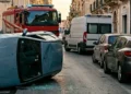 Vittoria, incidente stradale: auto si ribalta in via Alessandrello