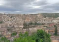Panoramica del centro storico di Modica, uno dei comuni siciliani destinatari dei fondi regionali per la manutenzione del territorio