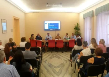 Incontro tra Comune di Modica, commissione tecnica e rappresentanti degli asili nido sul tema dei rimborsi.