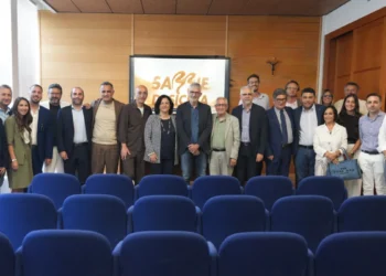 Presentazione di Sabbie di Sicilia 2026 con istituzioni e organizzatori nella Sala Molè del Libero Consorzio di Ragusa