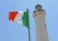 Visitatori al Faro Scalambri durante Faro in Festa a Punta Secca