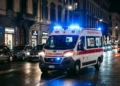 Ambulanza a Santa Maria di Licodia davanti a un’abitazione dopo un intervento del 118