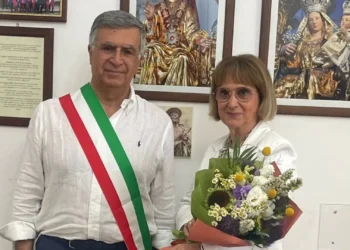 Il Prefetto di Ragusa Tania Giallongo durante una visita istituzionale in uno dei Comuni montani della provincia