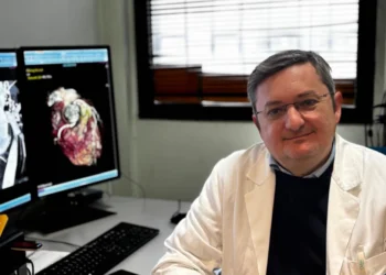 Il dottor Filippo Alberghina nel suo studio all'ospedale "Guzzardi" di Vittoria, dove è stato nominato direttore dell'Unità operativa complessa di Radiologia