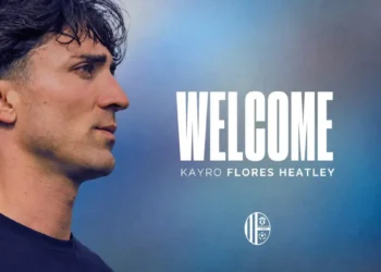 Kayro Flores Heatley nel visual di presentazione del Modica Calcio dopo il suo arrivo per la stagione di Serie D 2026/2027.