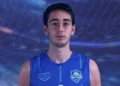 Ritratto di Leonardo Bandiera con la maglia della Virtus Ragusa dopo l'ufficializzazione del suo arrivo per la stagione 2026/27.