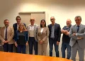 Delegazione dell’Ordine dei dottori commercialisti di Ragusa durante un incontro istituzionale con i rappresentanti dell’Agenzia delle Entrate-Riscossione in una sala riunioni