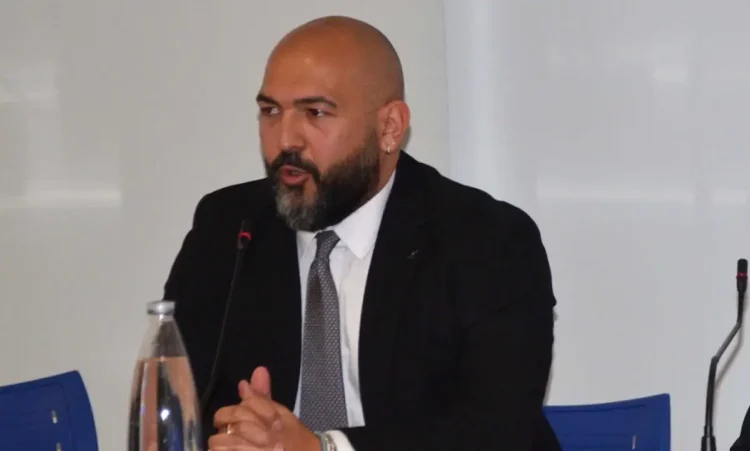 Luca Campisi durante un intervento pubblico dopo la nomina a vicepresidente regionale di Confcooperative Sicilia.