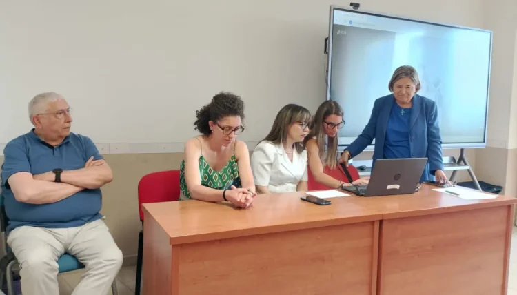 Relatori e partecipanti durante l'incontro sulla medicina di genere organizzato da Cna Ragusa, dedicato alla salute delle donne e alla prevenzione.