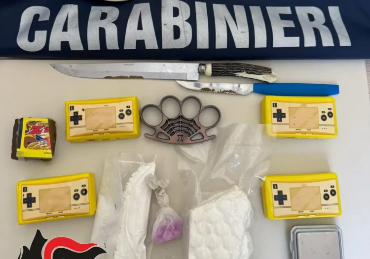 Ragusa, droga e armi sequestrate dai Carabinieri durante l'operazione