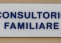 Insegna del Consultorio Familiare di Comiso, struttura dell'Asp di Ragusa che riapre al pubblico il 15 luglio dopo gli interventi di riqualificazione