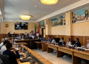 Seduta del Consiglio provinciale del Libero Consorzio Comunale di Ragusa durante la discussione e l'approvazione del documento sulle infrastrutture e della variazione di bilancio
