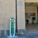 Colonnina AED Point con defibrillatore davanti alla Parrocchia B.M.V. di Lourdes a San Giacomo, Ragusa