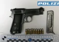 Pistola semiautomatica modificata e munizioni sequestrate dalla Polizia di Stato a Comiso