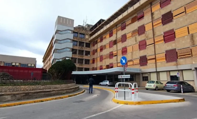 Ingresso del pronto soccorso dell'ospedale Maggiore-Baglieri di Modica